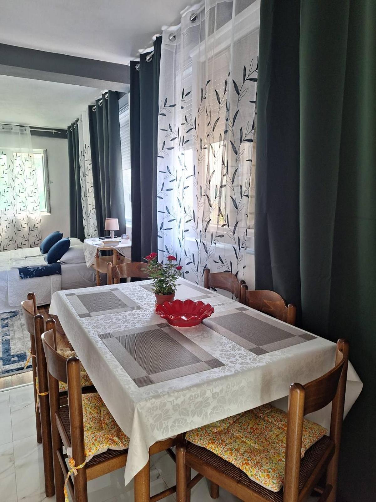 Apartman Glorija コトル エクステリア 写真